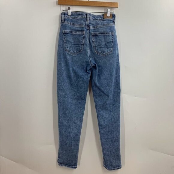 American Eagle Women's Strigid Ripped Distressed Mom Jean in Blown Out Blue SZ 0 - Picture 2 of 15